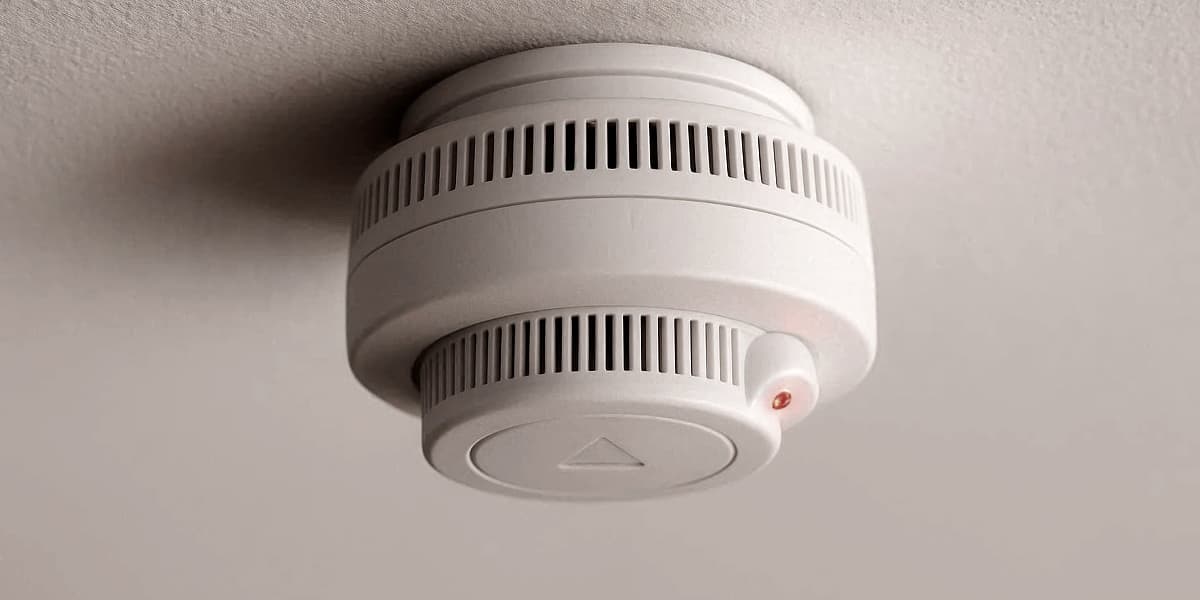 Методи виявлення прихованої камери без приладів